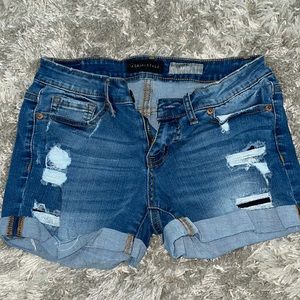 Aeropostale Jean shorts size 2 Midi